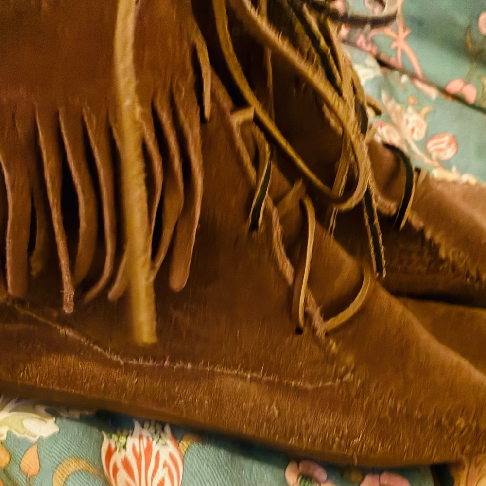 Minnetonka Brown Fringe Lace Up Boots